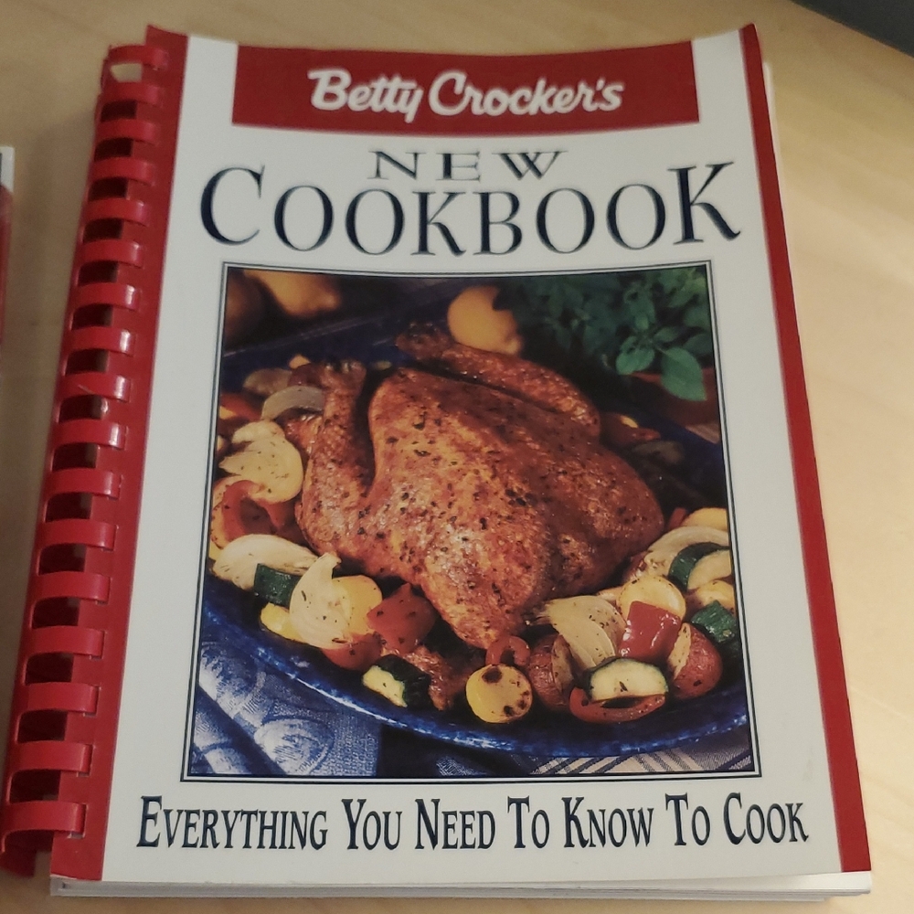 Betty Crocker Red and White New Cookbook